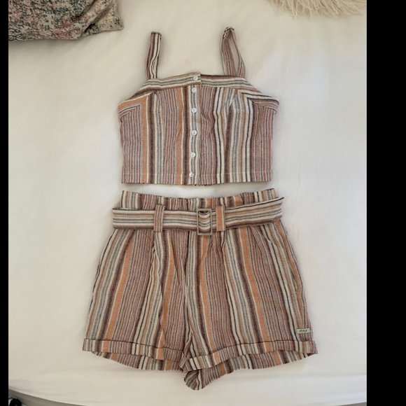 Linen Short Set - Picture 2 of 3